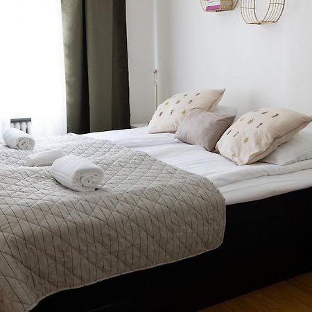 2Ndhomes City Center 2Br Apartment By The Finnish National Theatre With Balcony And Park View Helsinki Exterior foto